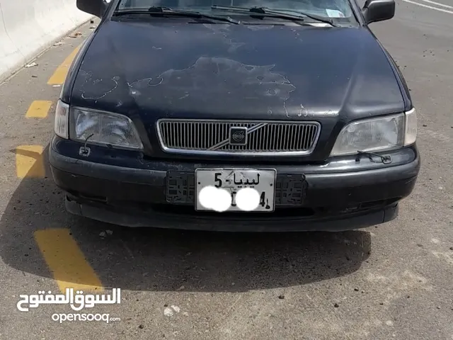 Used Volvo 240 in Qasr Al-Akhiar