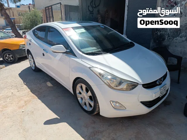 2011 هيونداي افانتي Limited