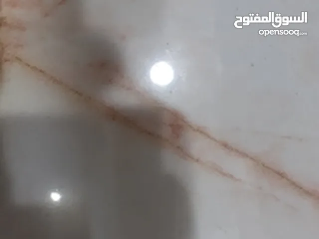 مطلوب شخص غير مدخن