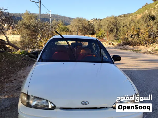 1995, هيونداي, اكسنت, Standard