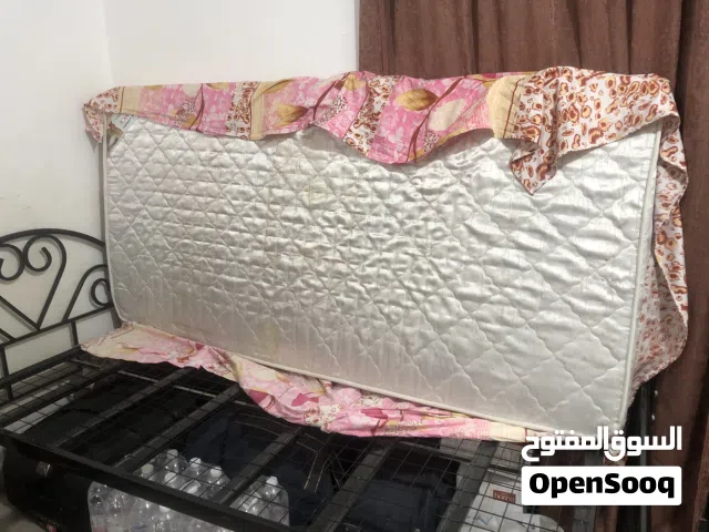 سرير فردي للبيع بالمرتبه