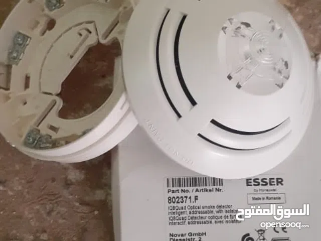 هاد الجهاز  هو كاشف دخان (Smoke Detector)