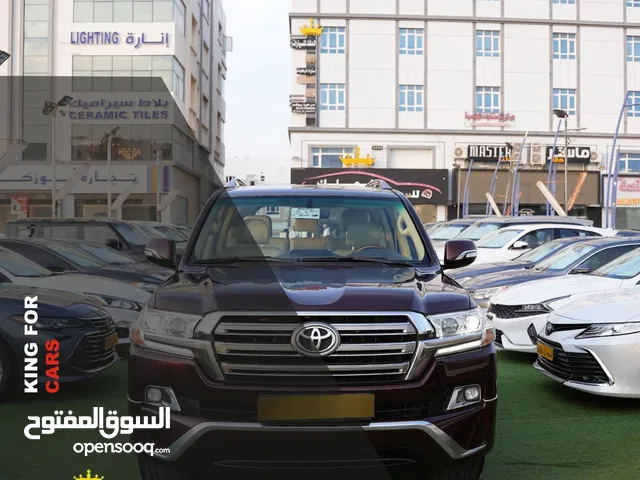 لاندكروزر GXR خليجي عمان موديل 2016 قابل للتمويل 10 سنوات القسط 233 بدون دفعة