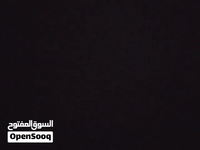 جهاز ايفون 11برو ماكس بحاله جيده للبيع لون ابيض بس بحاجة تغيير سماعه