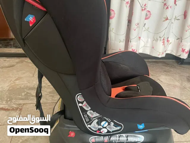 مقعد سياره للأطفال