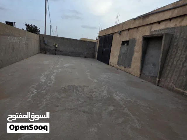 مخزن للايجار ع طريق عين زاره هابي لاند
