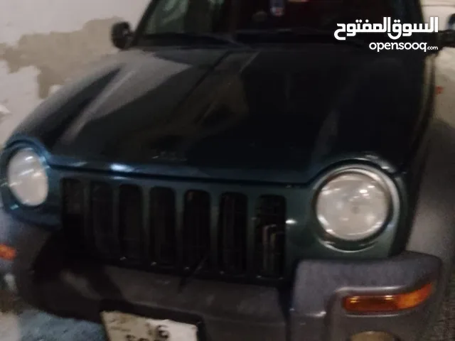 جيب شروكي للبيع موديل ال2003 جير اوتوماتيك ..