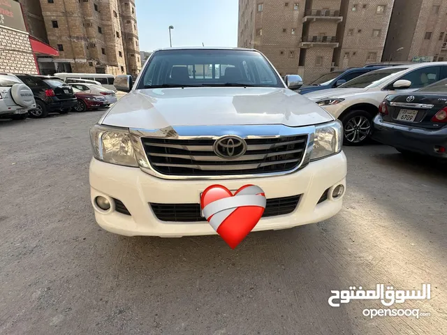 Used Toyota Hilux in Farwaniya