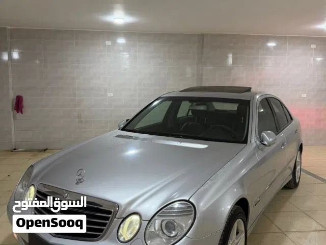 2004 Mercedes Benz E-Class E 200