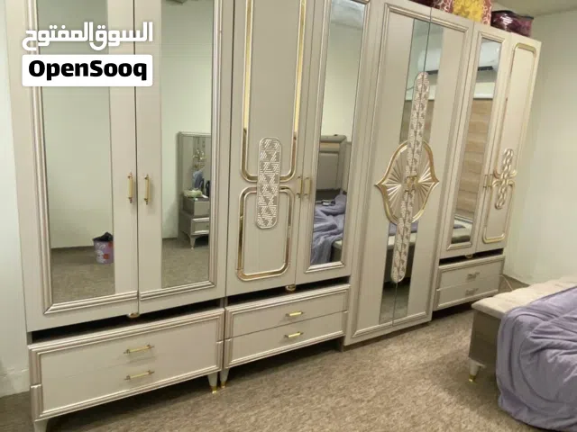 غرفة تركي 9 قطع مثل ما موضح بالصور.