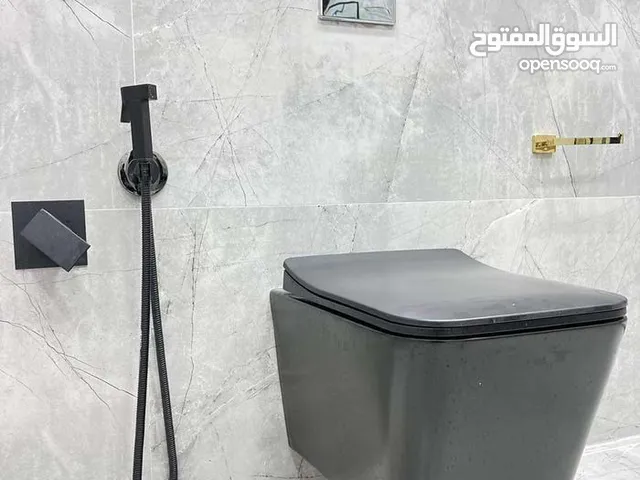 سباك لجميع خدمات المياه والصرف الصحي وجميع خدمات الصيانه في طرابلس