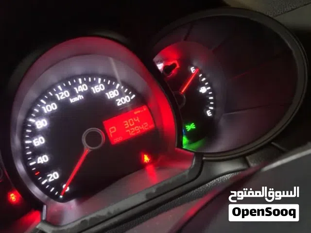 2012 كيا بيكانتو Standard