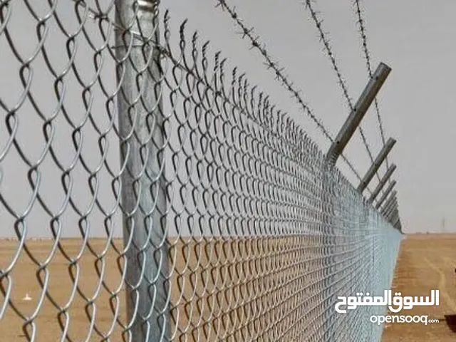 اعمال السياج المعدني الشيك
