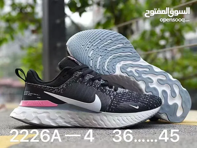 40 Sport Shoes in Abu Dhabi