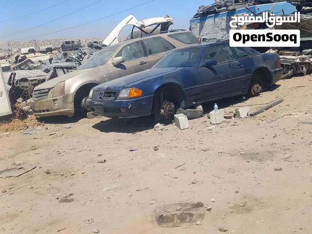 نشتري جميع السيارات والباصات لي غايات القطع سكراب