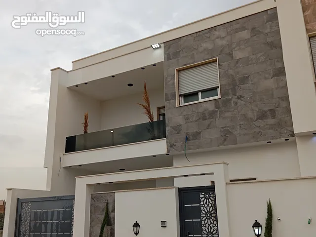 380 m2 More than 6 bedrooms Villa for Sale in Tripoli Al-Serraj