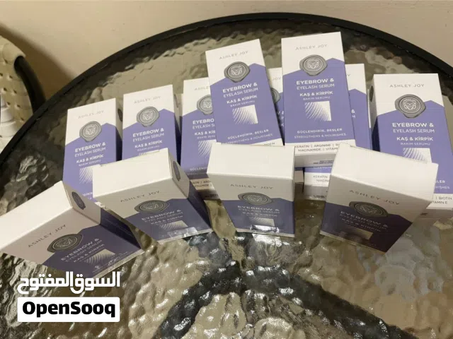 Branded eyebrows and eyelashes serum