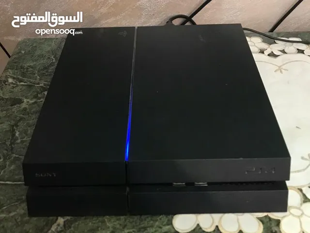 بلايستيشن 4 بحالة ممتازة