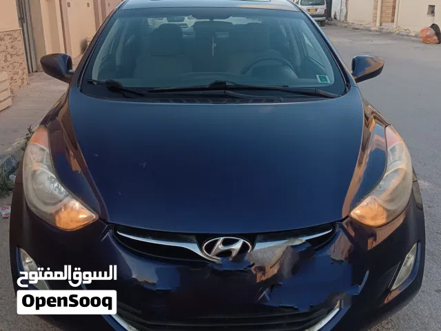2012 هيونداي النترا SE