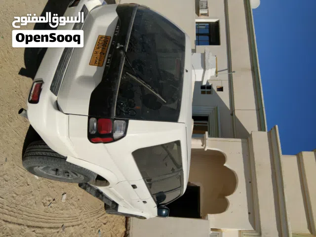 2007 ميتسوبيشي ناتيفا GLS