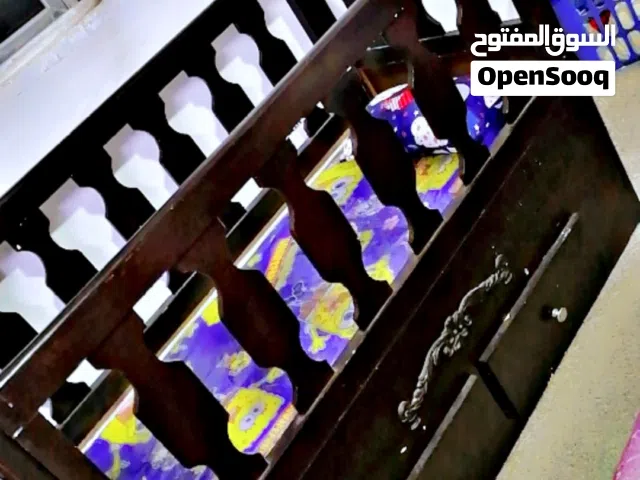 تخت بيبي مستعمل للبيع