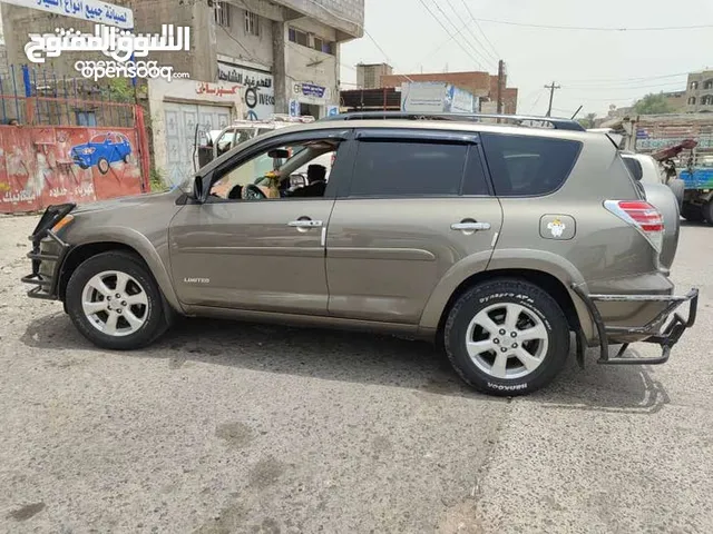 Used Toyota RAV 4 in Taiz