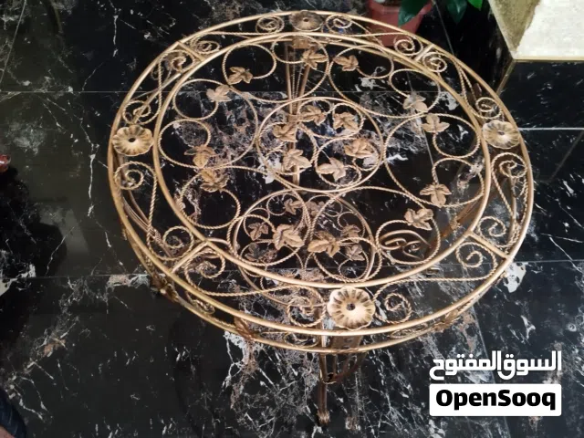 طاولة وسطية مميزة معدن معتق محفر ليزر ومجدل مع سيكوريت مشطوف (انتيكا)