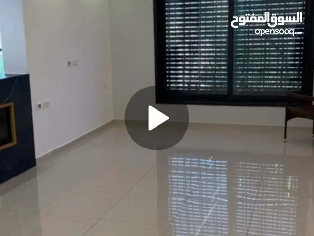 شقه للبيع طابق اول فوق الشارع الطيره مساحه 160 متر