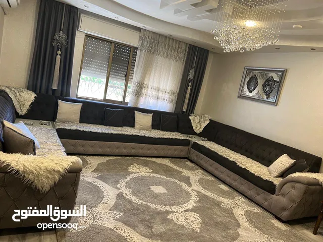 اثاث غرفة جلوس كنبايات