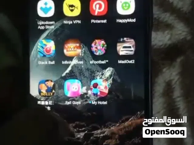 Xiaomi Redmi 4 128 GB in Al Batinah