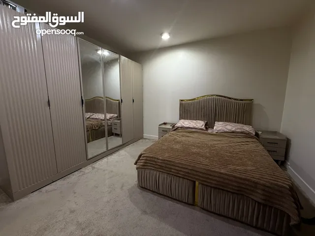 اثاث شقه مع وحده تكيف بيع جمله
