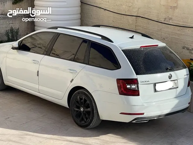 سكودا اكتافيا ستيشن 2018
