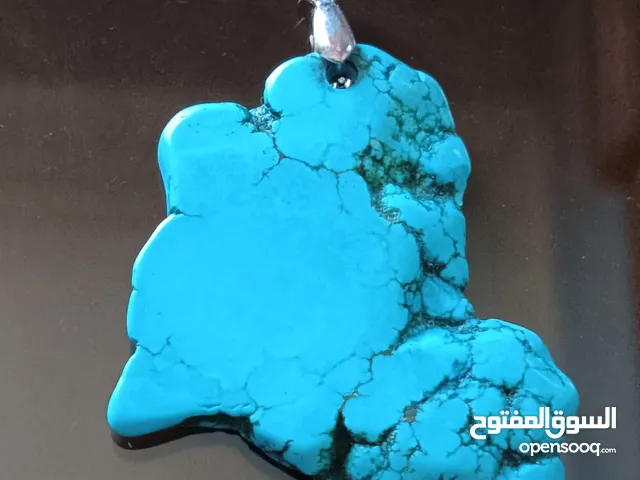 تعليقة مع حجر كريم فيروز طبيعي