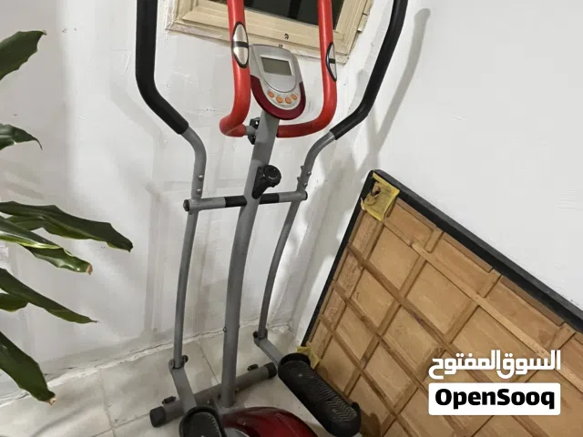 Machine in excellent condition. Used only few times.