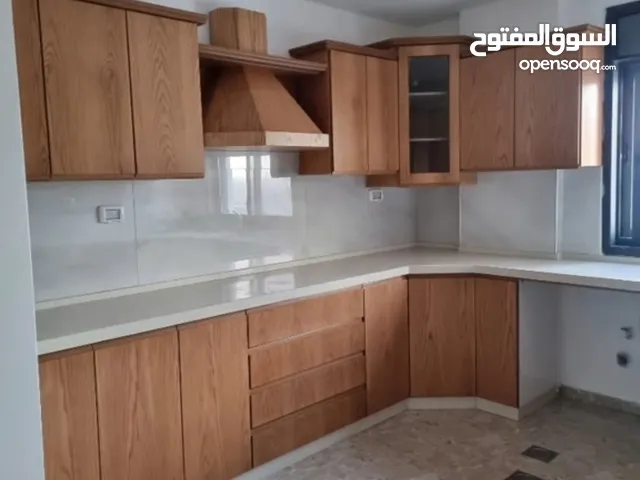 شقة سكنية للبيع مقابل ديوان الموظفين