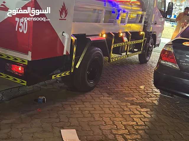 الطائر السريع لنقل وتوزيع الديزل