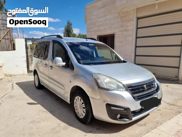 2016, بيجو, بارتنر, Standard