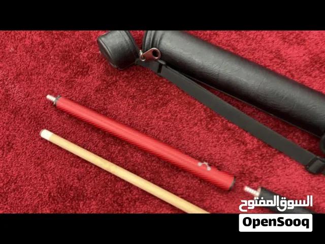 كيو للبلياردو بحالة فوق الممتاز شبه جديد مع حقيبته الخاصة والمتوفر (3) قطع انواعهم مختلفة