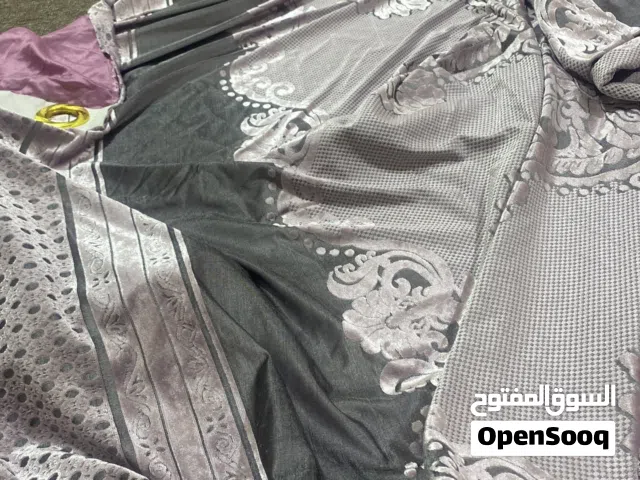 ستائر مزخرفة بالقديفة وبطانتها ستن