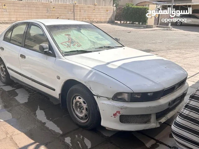 ميتسوبيشي جالنت 2003 شغالة بحاله جيده