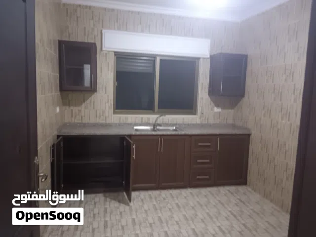 شقة صغيرة في ابو عليا نظيفة وبمنطقة مخدومة ويصلها الباص