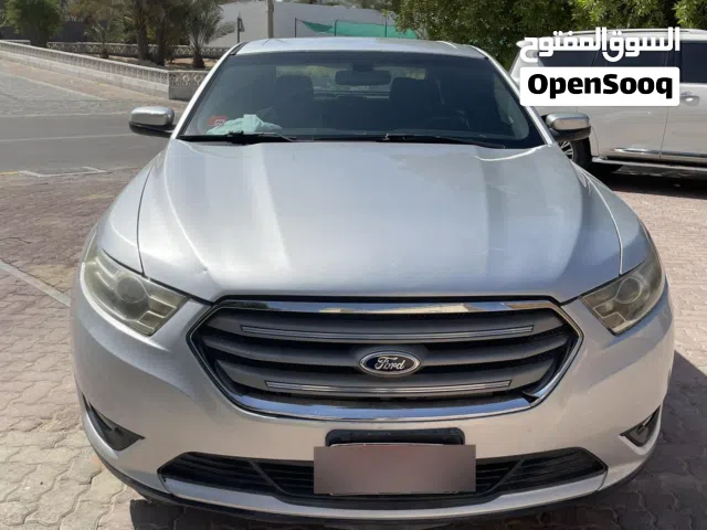 2015 Ford Taurus SE