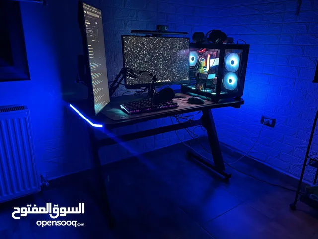 طوالة جيمنج باللون الاسود مع RGB