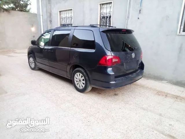 Used Volkswagen Routan in Tripoli
