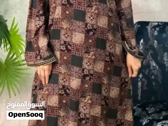 أنا خياط نسائي ابحث عن عمل في أي محافظة داخل اليمن