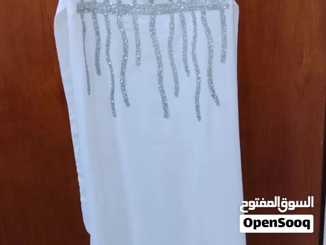 قفطان عقد قراءن يلبس لحد وزن 70ملبوس مره وحده ساعه وحده