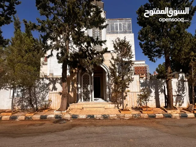 فيلا ملكية للبيع