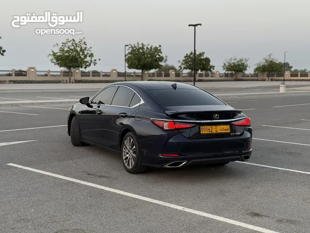 Used Lexus ES in Al Batinah