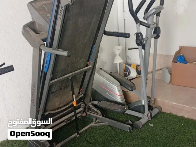 معدات أثقال شبه جديده للبيع نظيفه جدا