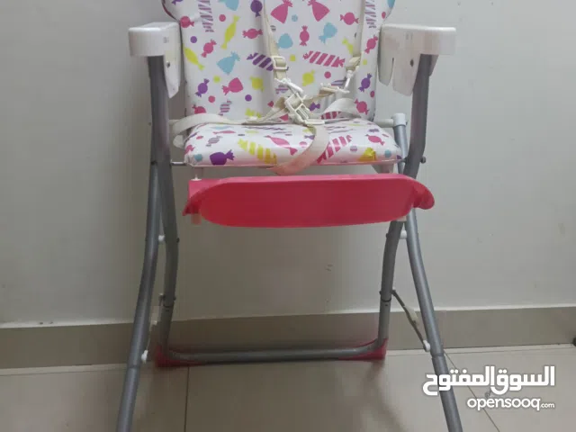 كرسي طعام للأطفال